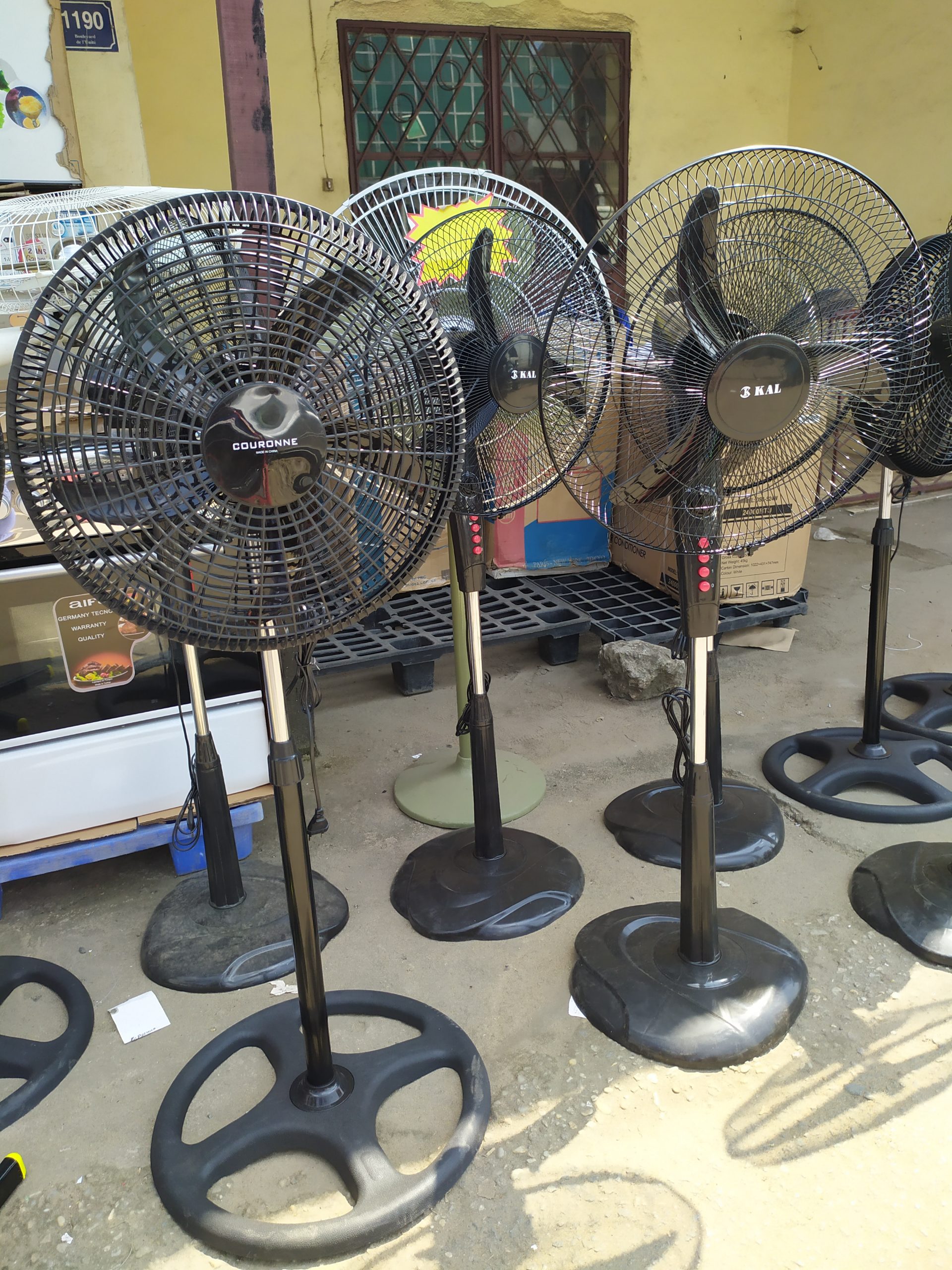 Electric fan used to circulate air