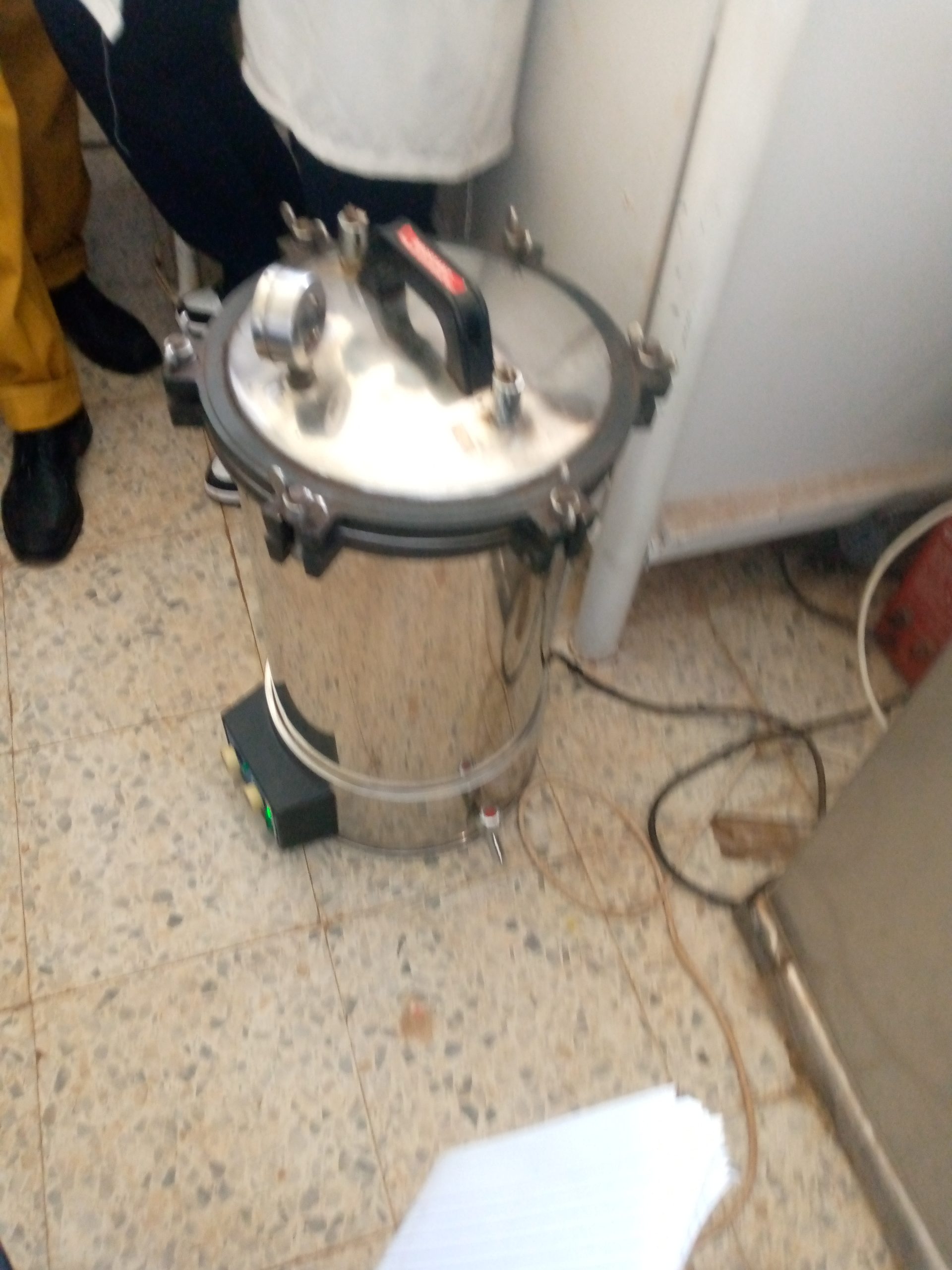 Laboratory autoclave used to sterilize materials